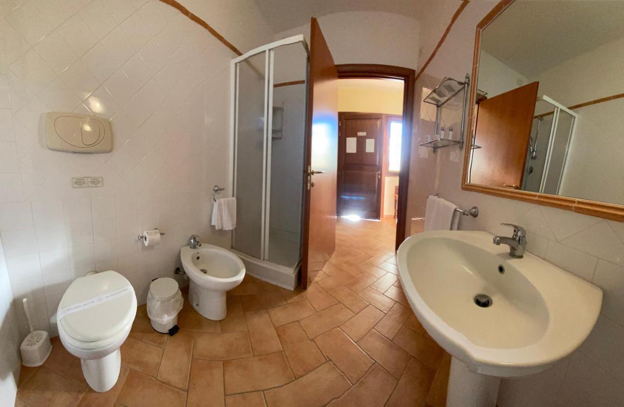Hotel Ristorante Le Querciolaie Dei Ricci Fonteblanda Buitenkant foto