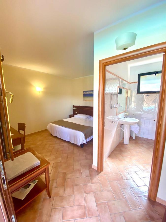 Hotel Ristorante Le Querciolaie Dei Ricci Fonteblanda Buitenkant foto