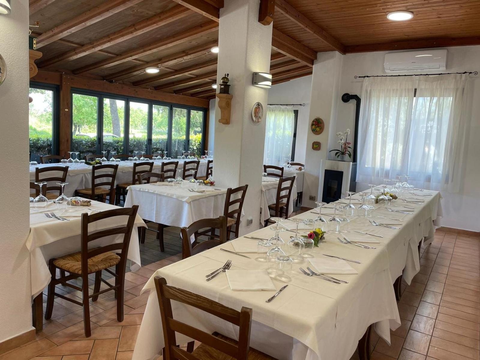 Hotel Ristorante Le Querciolaie Dei Ricci Fonteblanda Buitenkant foto